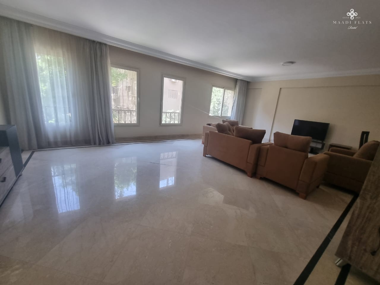 شقة مفروشة بالكامل بحمام سباحة مشترك للإيجار في سرايات المعادي القاهرة مصر-5093-gallery-2