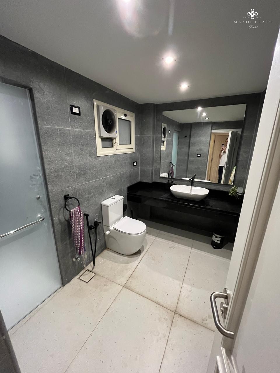 One Bedroom Apartment Close To Cac With A Private Garden-4921-gallery-0