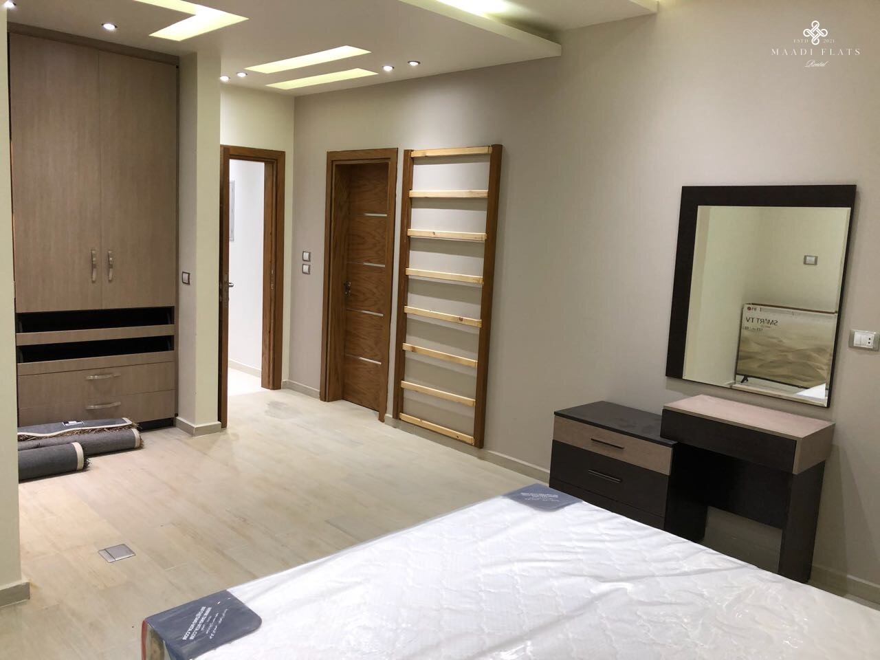 One Bedroom Modern Apartment-4918-gallery-2