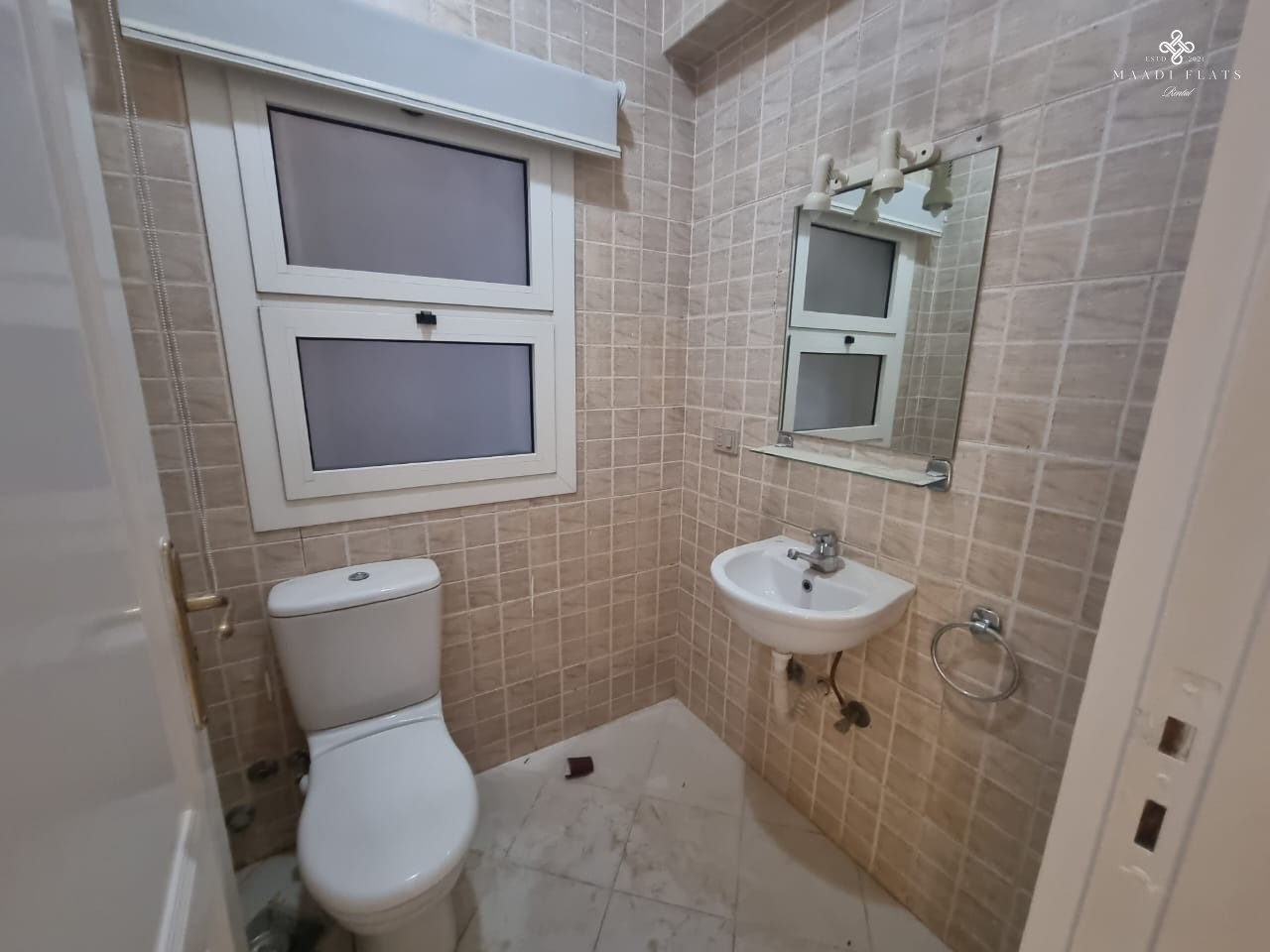 شقة واسعة ٤ غرف نوم ببلكونة في سرايات المعادي – ١٢٠٠ دولار-5095-gallery-10