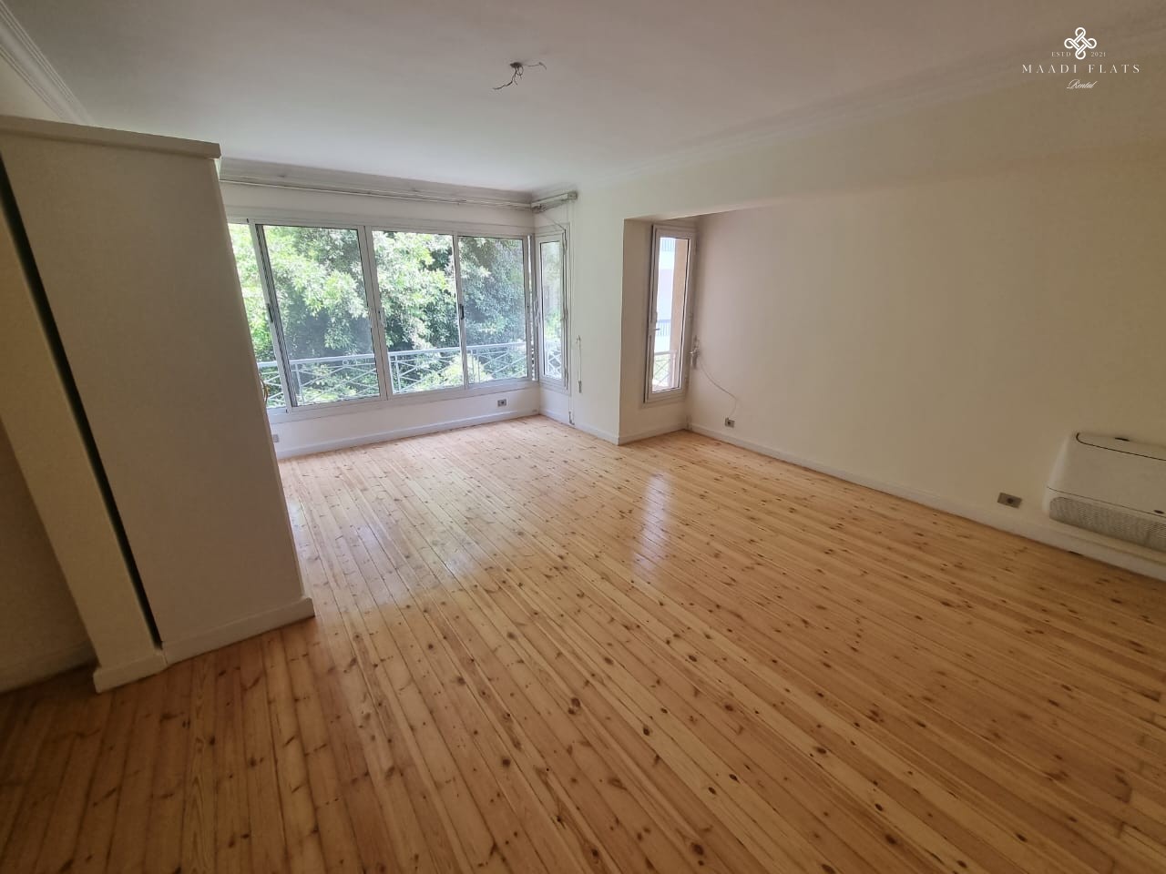 شقة واسعة ٤ غرف نوم ببلكونة في سرايات المعادي – ١٢٠٠ دولار-5095-gallery-25