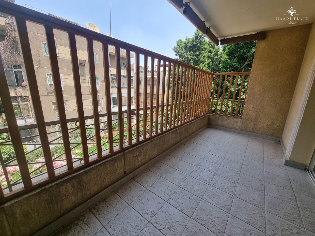 شقة واسعة ٤ غرف نوم ببلكونة في سرايات المعادي – ١٢٠٠ دولار-5095-gallery-4