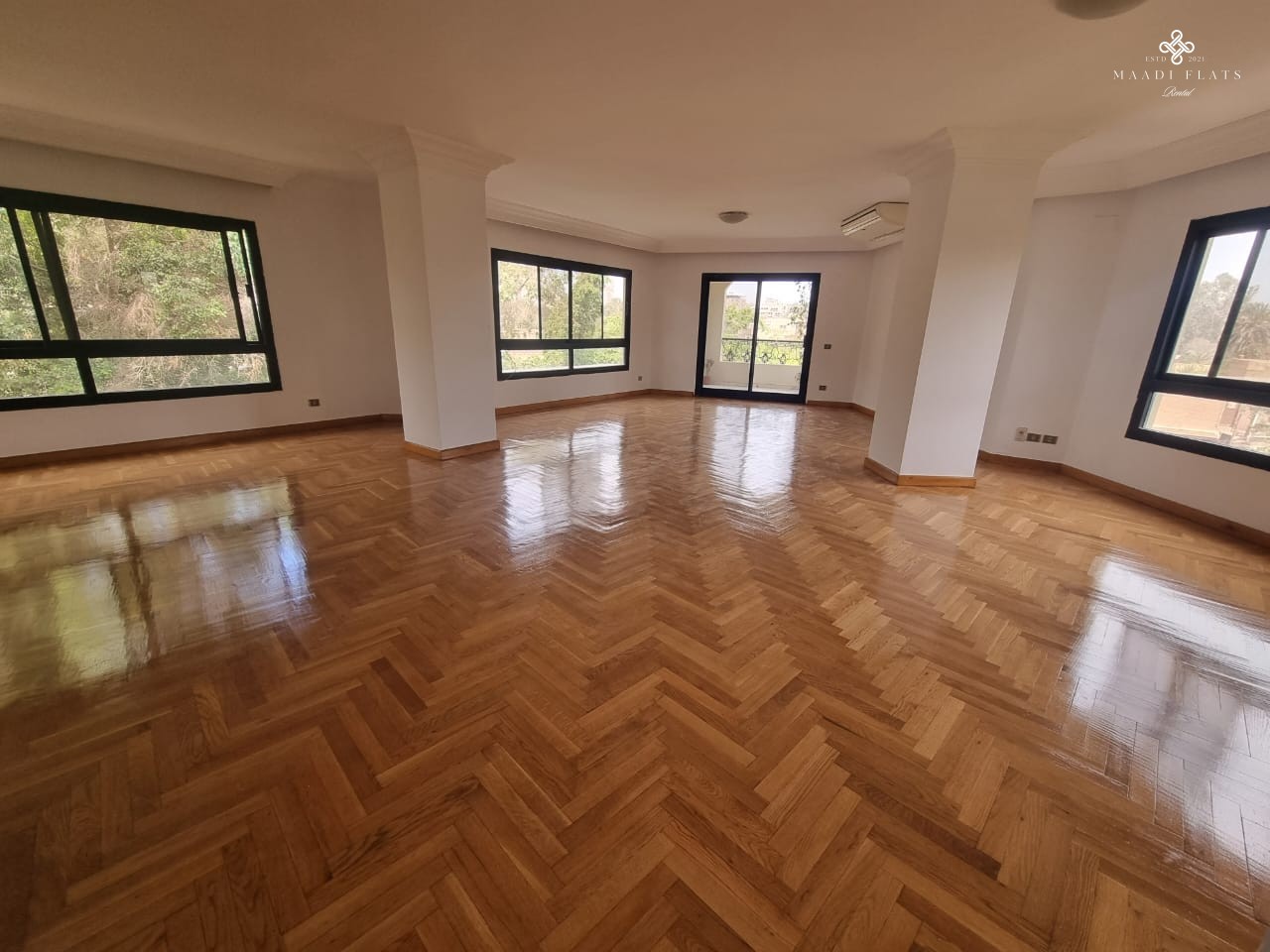 شقة واسعة للإيجار في موقع رئيسي في سرايات المعادى القاهرة مصر-5084-gallery-1