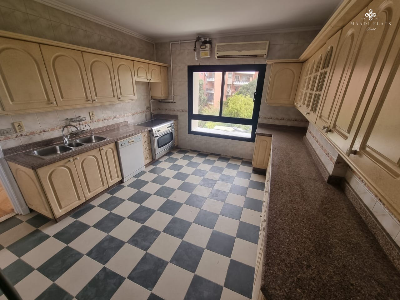 شقة واسعة للإيجار في موقع رئيسي في سرايات المعادى القاهرة مصر-5084-gallery-8