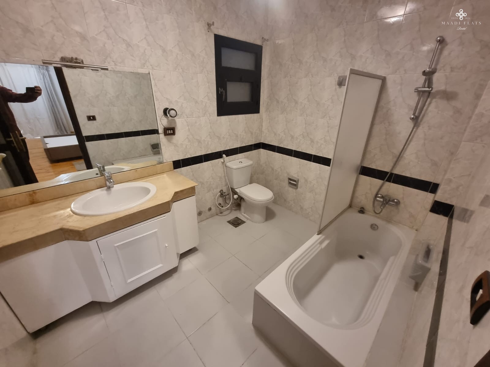 شقة واسعة مؤثثة بالكامل للإيجار في سرايات المعادى القاهرة مصر-5075-gallery-9