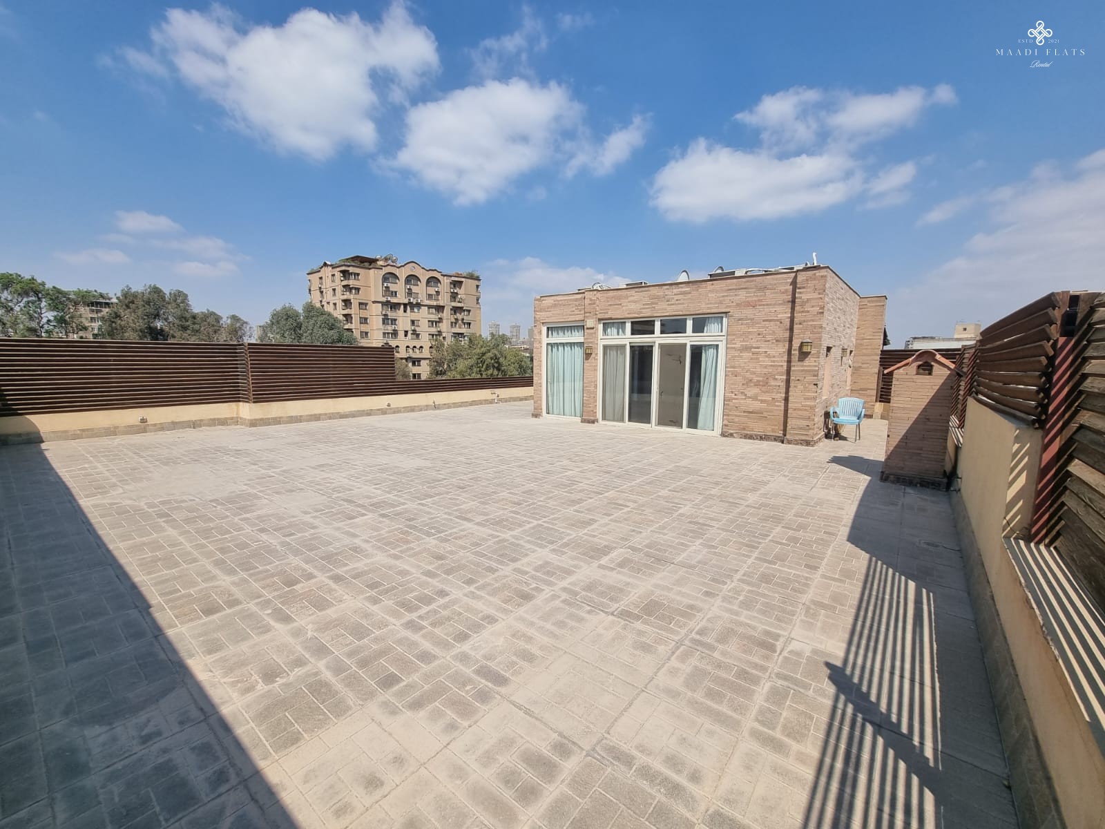 شقة بنتهاوس حديثة مفروشة الترا مع تراس خاص للإيجار في سرايات المعادي-5097-gallery-11